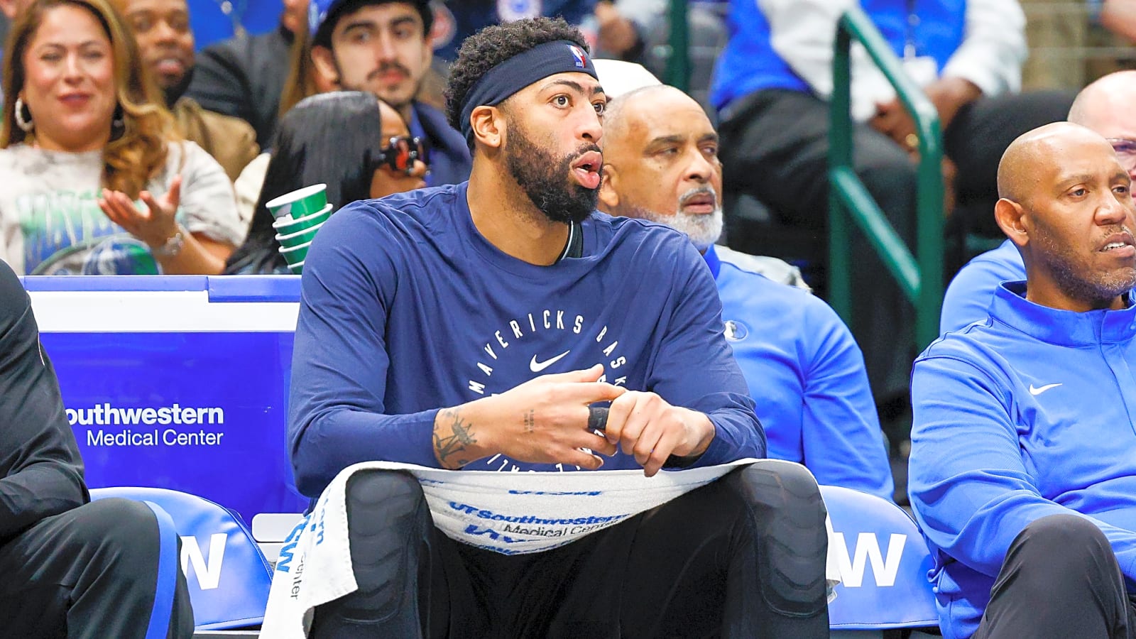 Anthony Davis’ Trade Value Lower by 'Unpalatable' Upcoming Salary