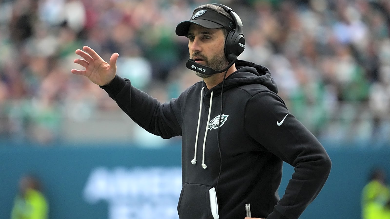 Video shows Eagles GM’s reaction to Nick Sirianni’s blunder