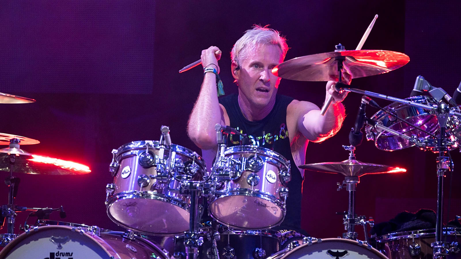 Foo Fighters are looking for a new drummer again