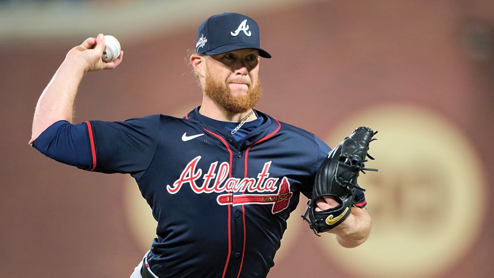 Craig Kimbrel signs with leading AL contender