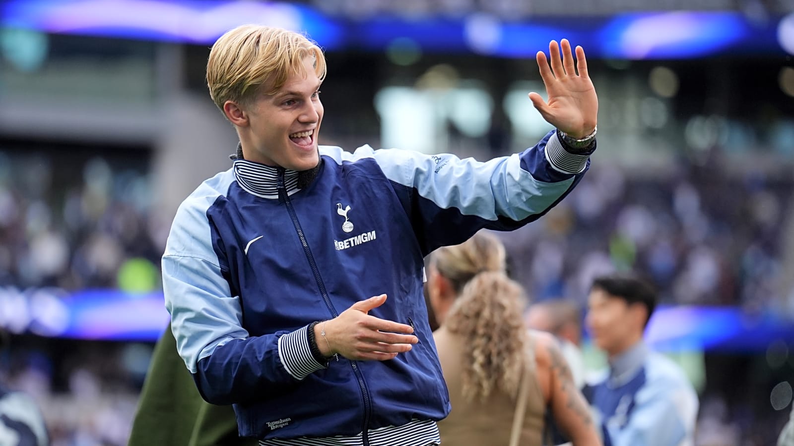 Should Tottenham Hotspur sell teenage sensation if €60m bid comes in? – Opinion
