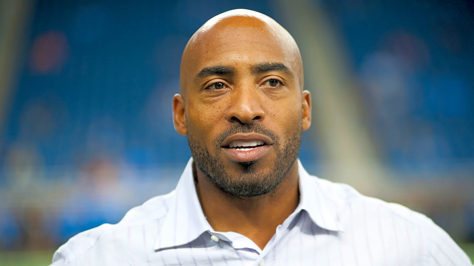 CBS Quietly Removes Former NFL Star From 2025 Broadcast Crew