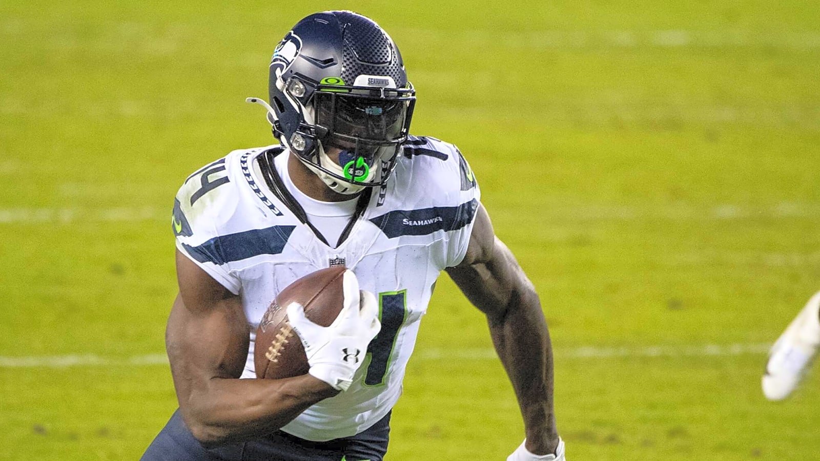Steelers Are Beneficiary Of Odd NFL Trend In 2025 Offseason Thanks To DK Metcalf
