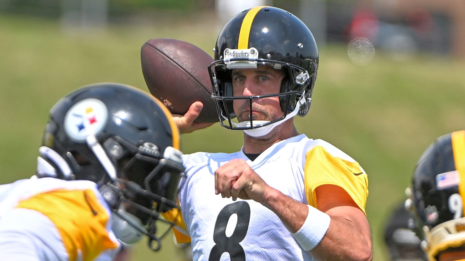 Aaron Rodgers issues response to Terry Bradshaw