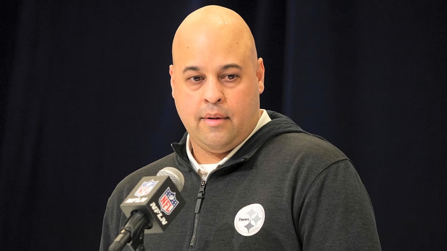 Steelers' Omar Khan Absolutely Needs To Do 'A Much Better Job' Of Figuring Out 1 Key Position