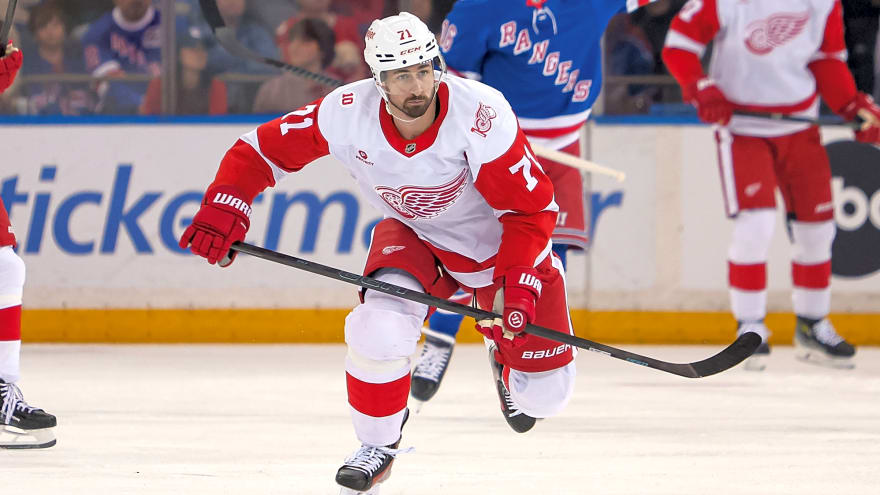 Red Wings’ Dylan Larkin Suffers Upper-Body Injury