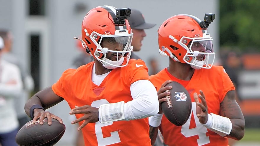 Browns' latest signing adds intrigue to Watson, Sanders situation