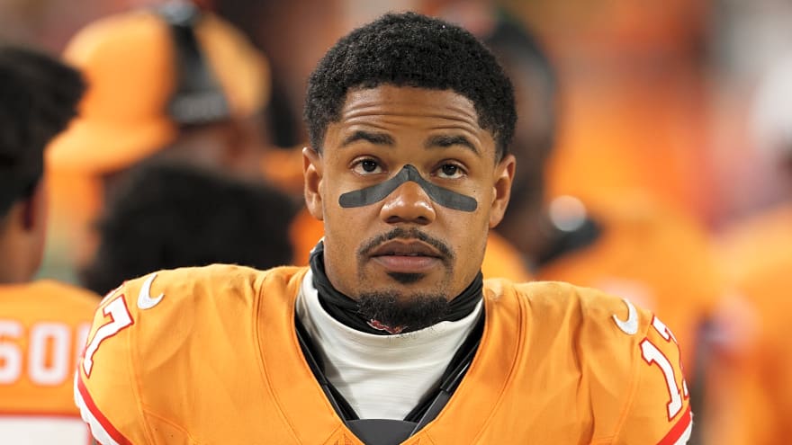 Bucs Pay Veteran Player His Bonus In Kind Gesture