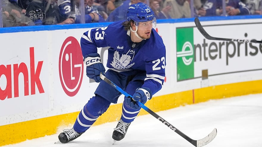 Maple Leafs' Knies could be beneficiary of Marner move