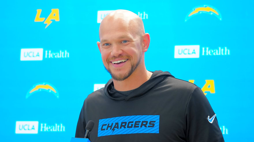 Losing Jesse Minter Puts the Chargers' Defense in Chris O'Leary's Hands