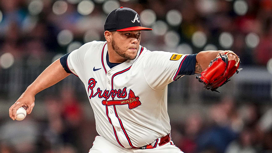 Braves reliever Joe Jimenez recently underwent 'cleanup' knee procedure