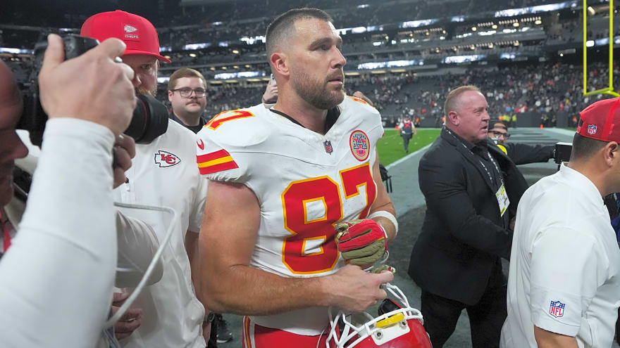 Chiefs TE Travis Kelce Leaning Towards Continuing Playing Career?