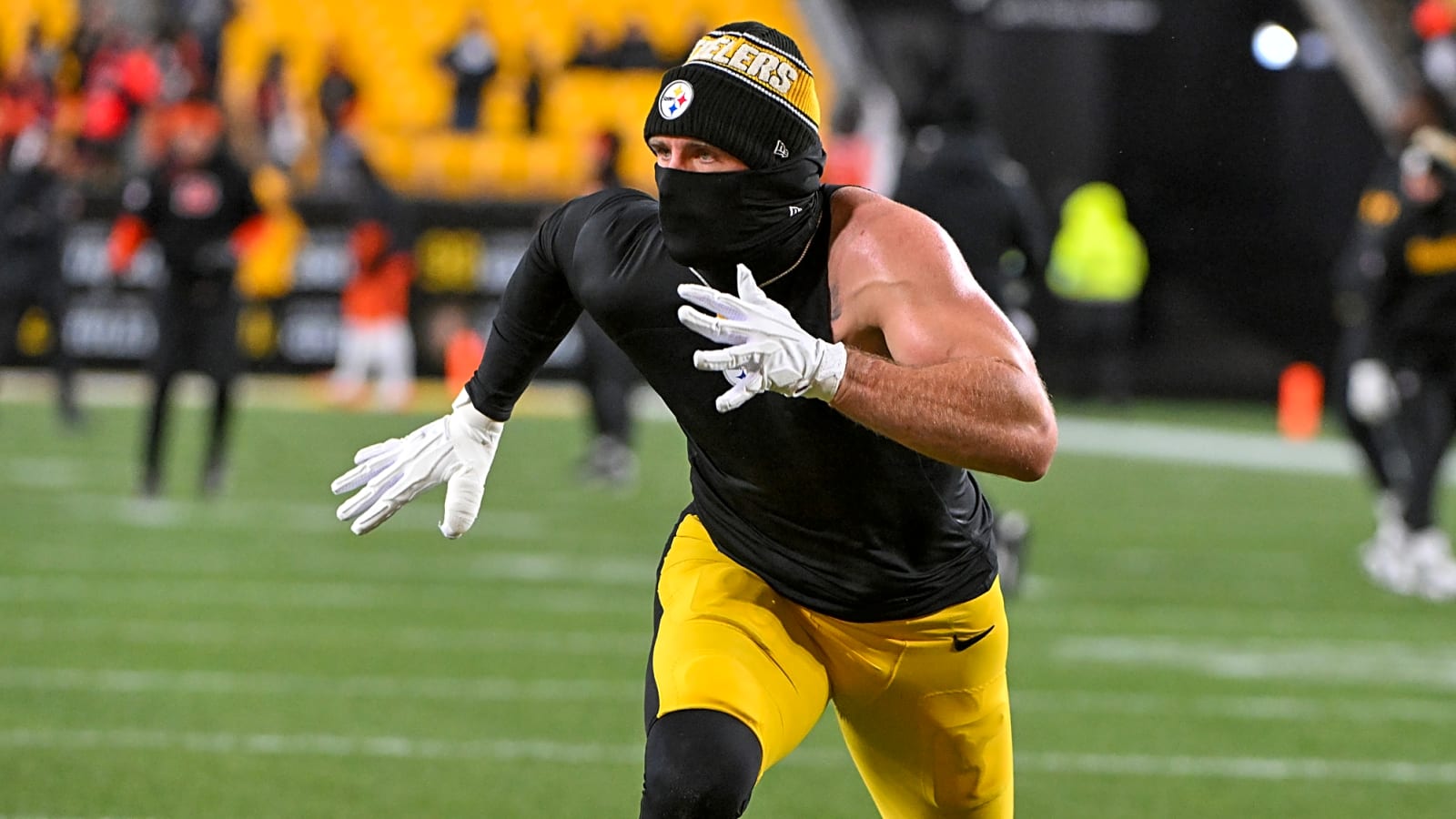 Steelers Weighing Tough Contract Decision on T.J. Watt