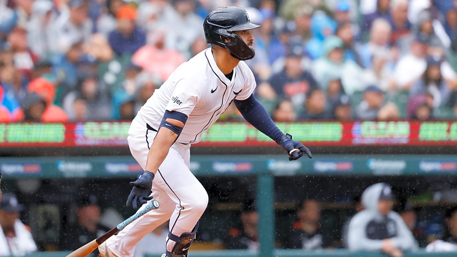 Riley Greene Makes &#39;Totally Ridiculous&#39; Leaping Catch Over Bullpen in Tigers&#39; Game vs. Rays