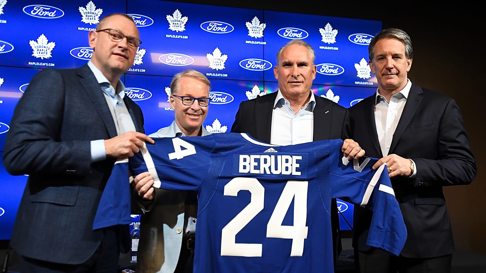 Former Player Among Top Candidates for New Maple Leafs GM