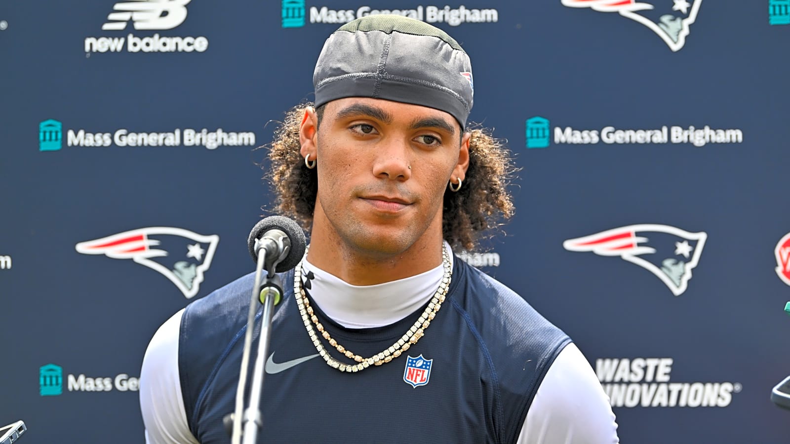 AFC Notes: Christian Gonzalez, Geno Smith, Dolphins, Jets, Patriots