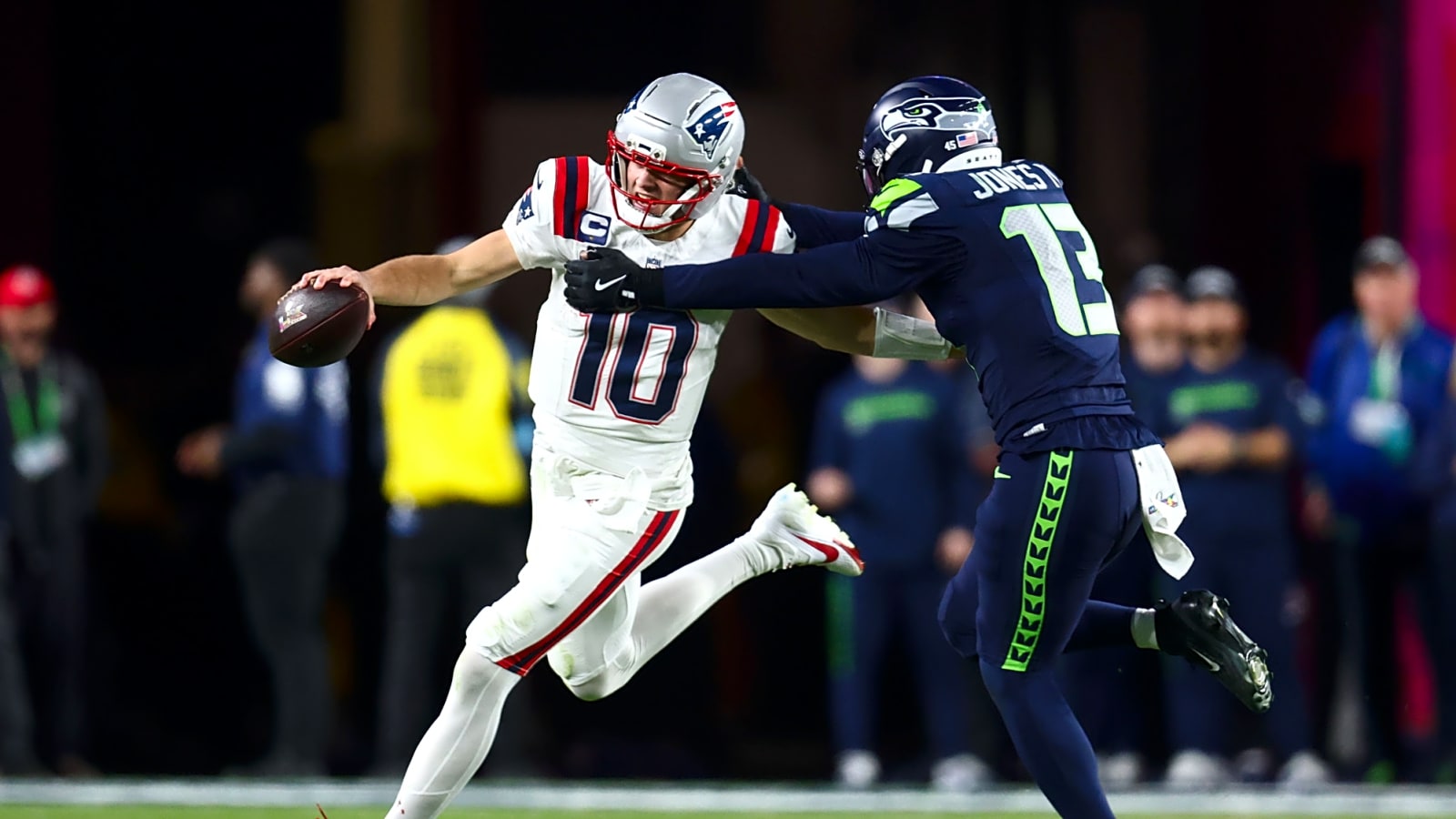 AFC Notes: Drake Maye, Rhamondre Stevenson, Mike Vrabel, Patriots