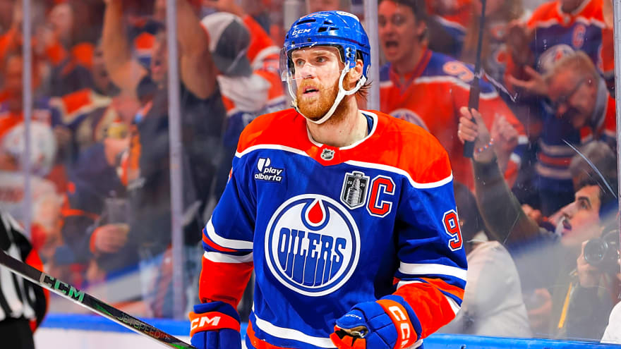 Connor McDavid&#39;s Uncertain Future in Edmonton Sparks Links to $2 Billion Franchise