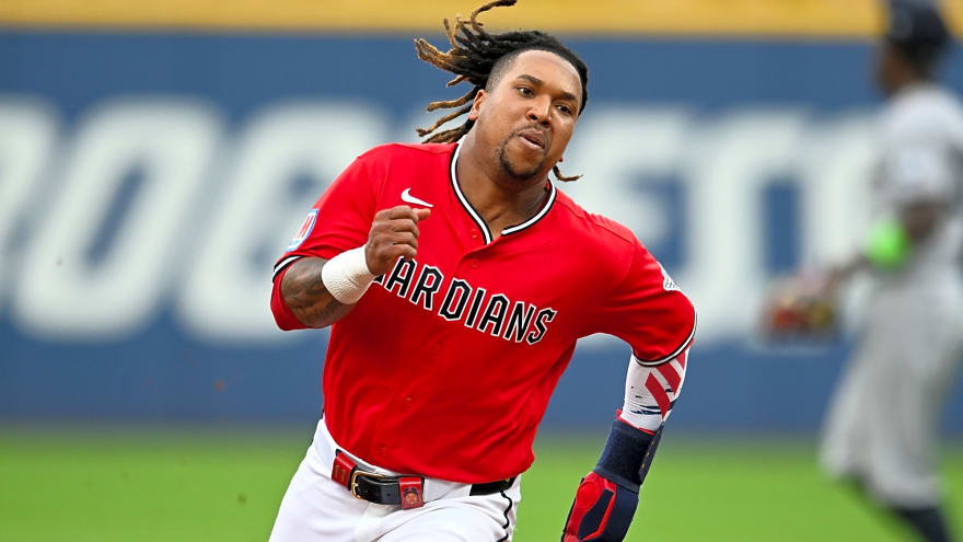 Guardians hit with brutal Jose Ramirez injury news