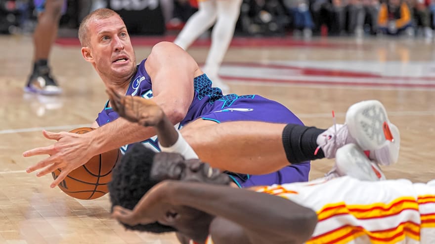 NBA Notes: Sixers, VJ Edgecombe, Hornets, Mason Plumlee, Hawks