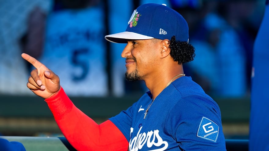 Dodgers Select Santiago Espinal