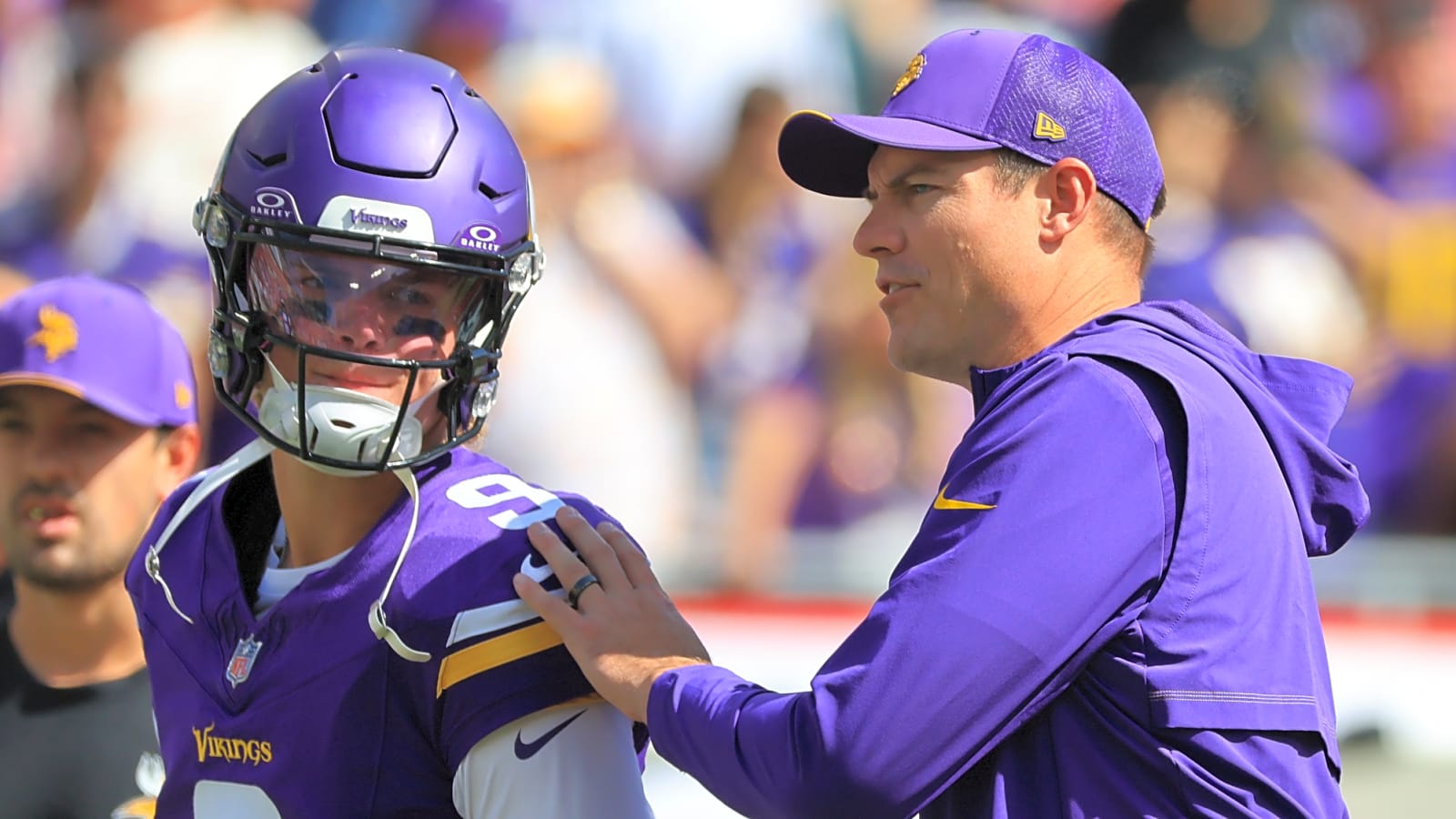 Vikings make QB move after JJ McCarthy trade