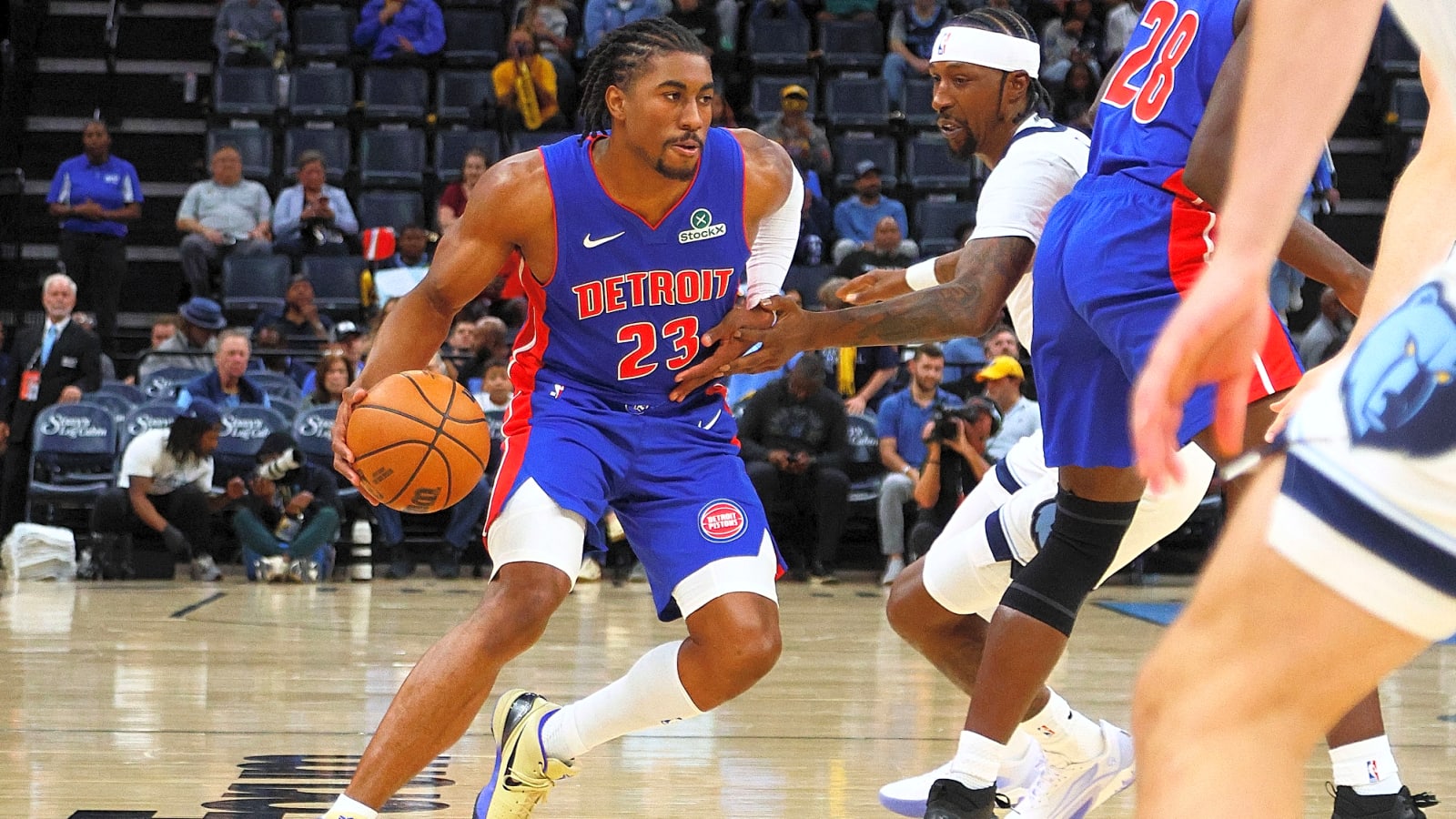 Jaden Ivey returns, surging Pistons win 12th straight