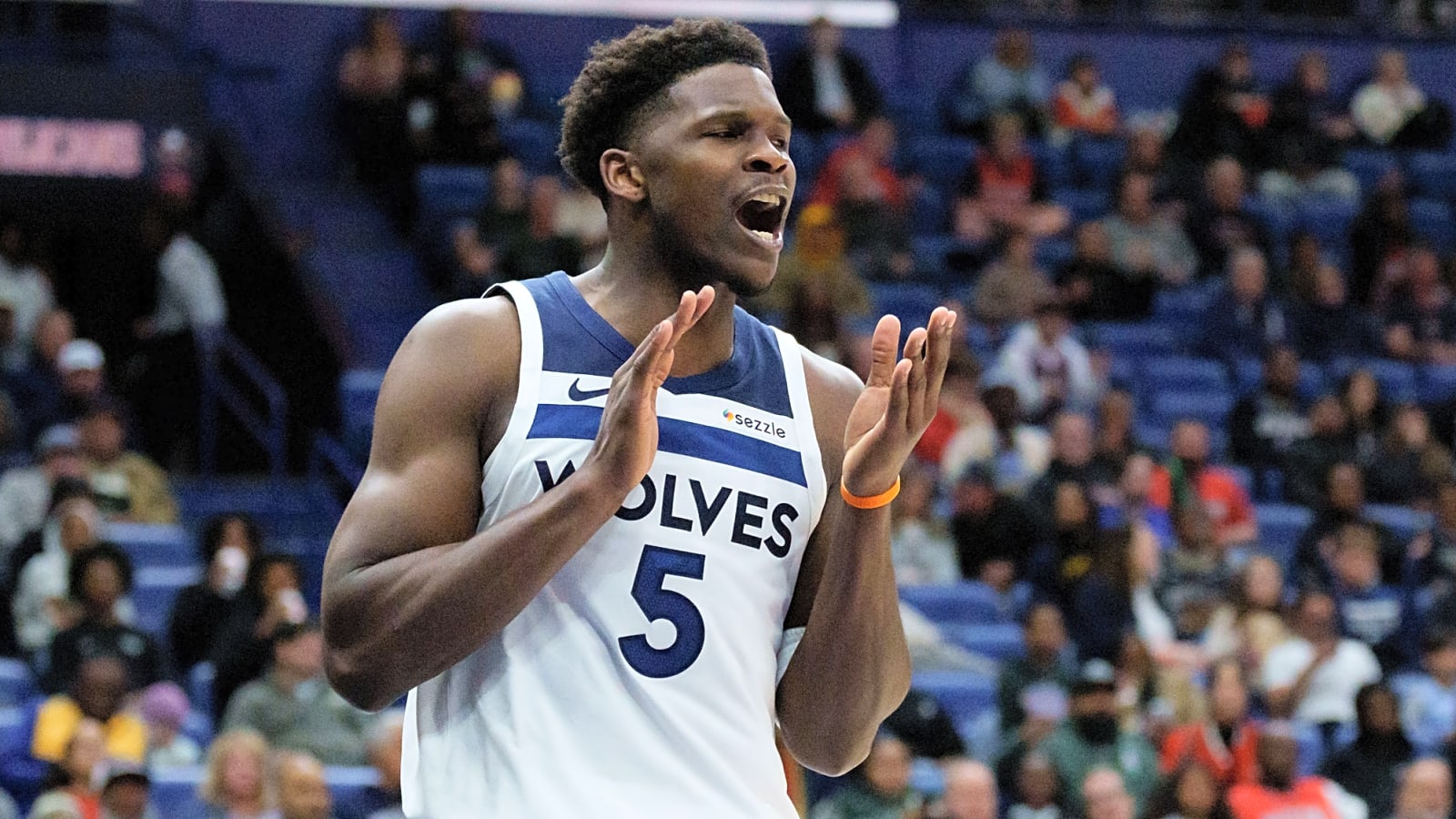 Timberwolves survive Pelicans in OT, 149-142