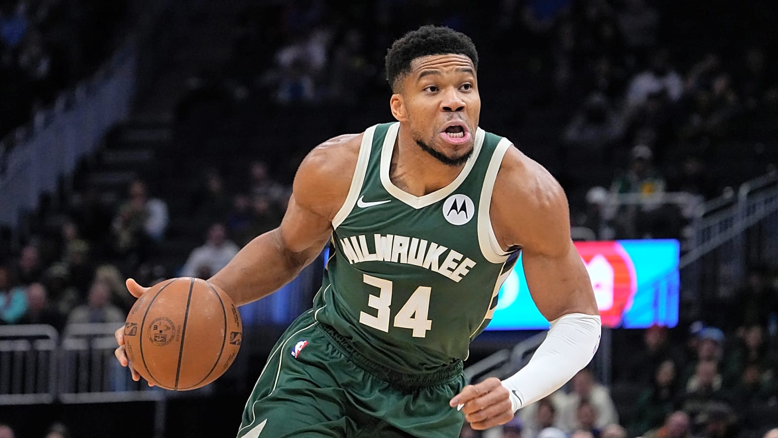 Giannis Antetokounmpo Told Milwaukee Bucks Teammate In Offseason He Believed New York Knicks Trade Was Close