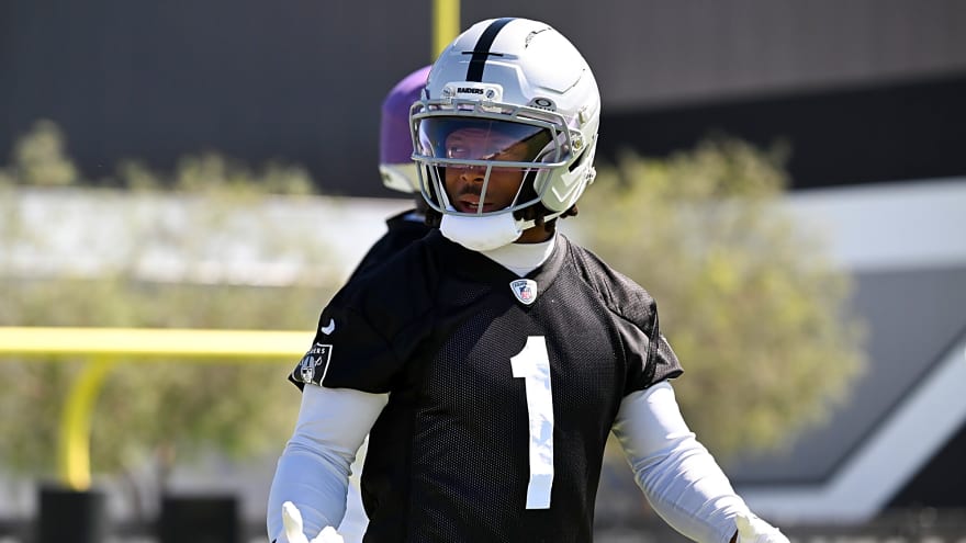 The Raiders’ WR situation is suddenly hard to ignore