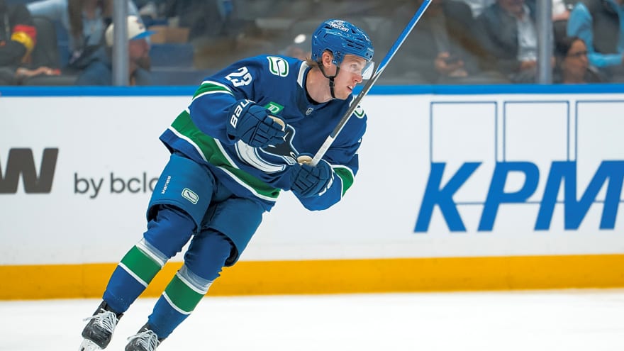 Canucks former first-round pick back on roster after recall