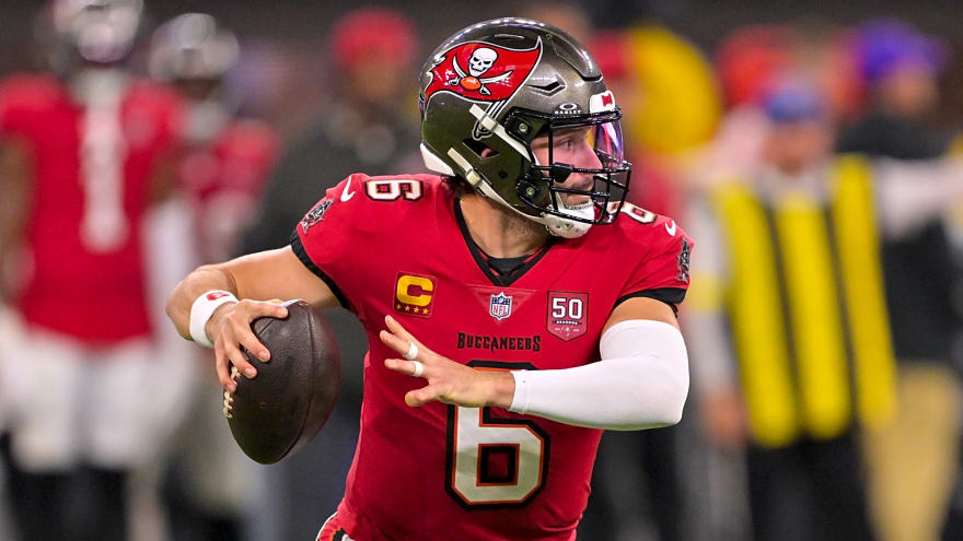 Buccaneers QB Baker Mayfield suffers sprain in non-throwing shoulder