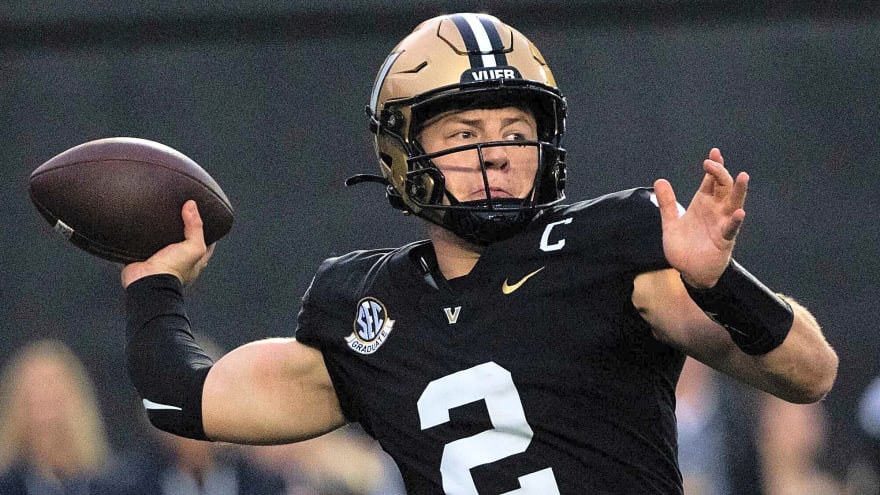 10 most intriguing players heading into 2025 college football season