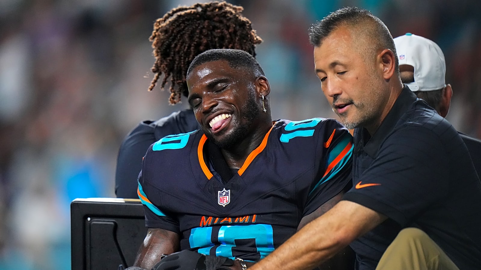 Dolphins WR Tyreek Hill Has Multiple Torn Ligaments In Dislocated Knee Including A Torn ACL