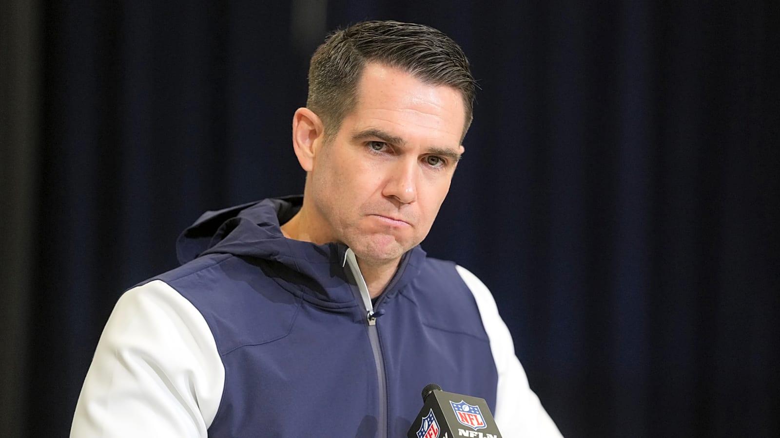 Giants Eyeing OL, DL Free Agent Additions