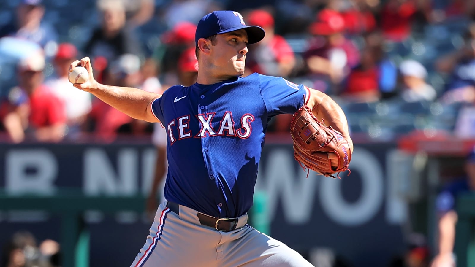 Phillies recall right-hander for season debut