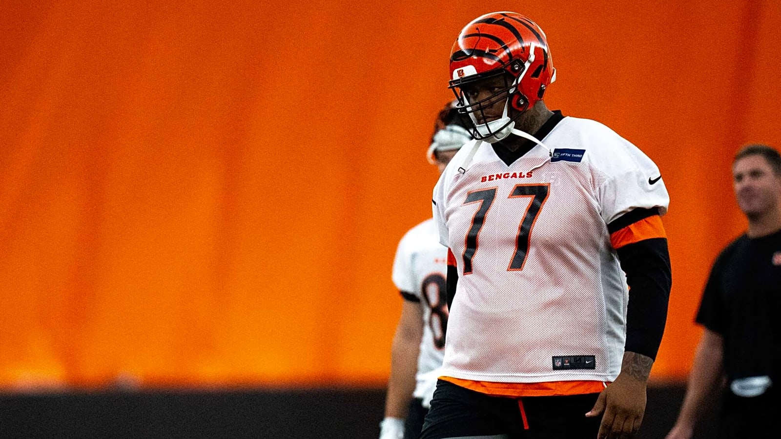 Texans To Re-Sign OT Trent Brown