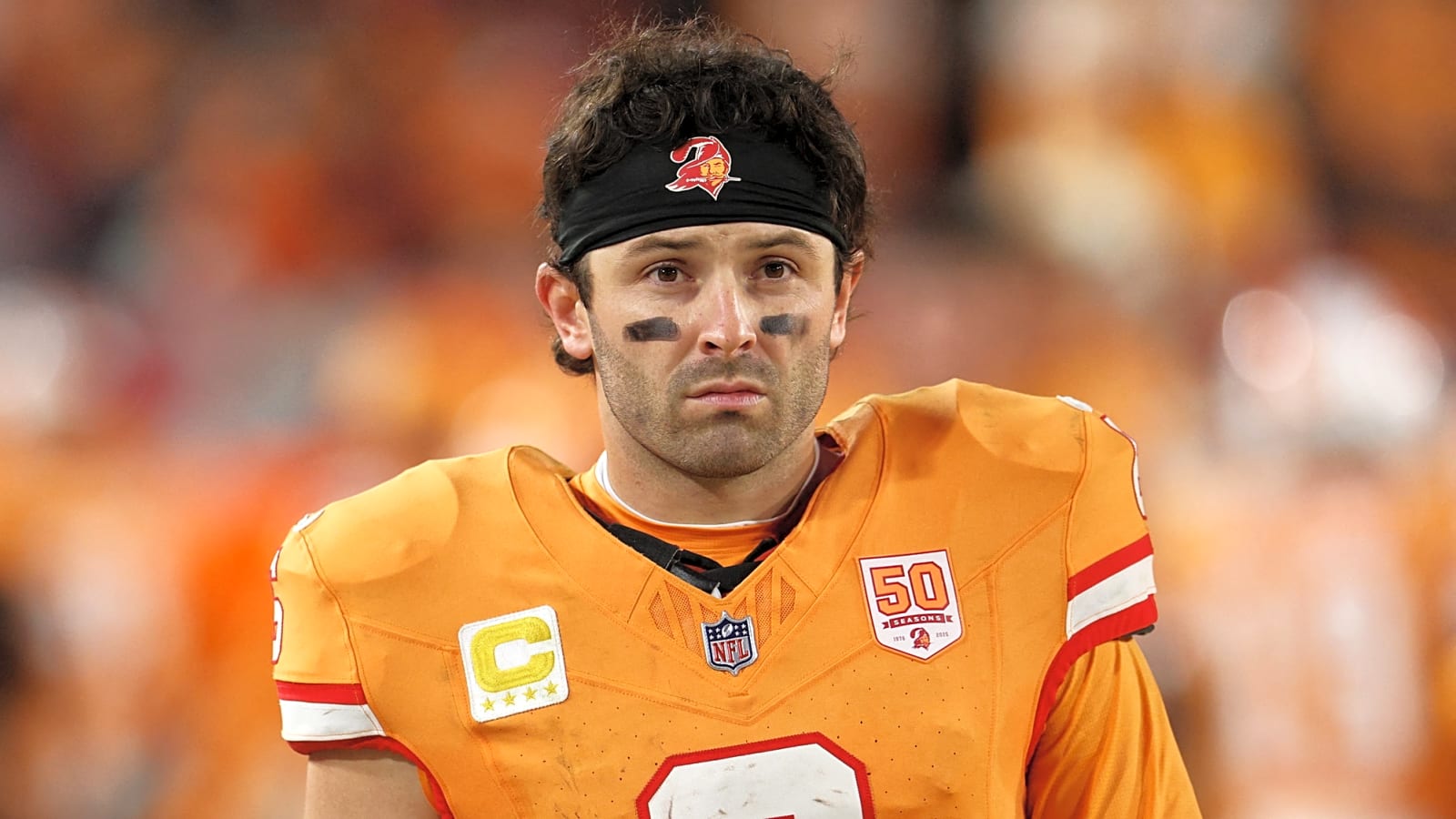 Schefter shares new update on Bucs, Mayfield contract standoff