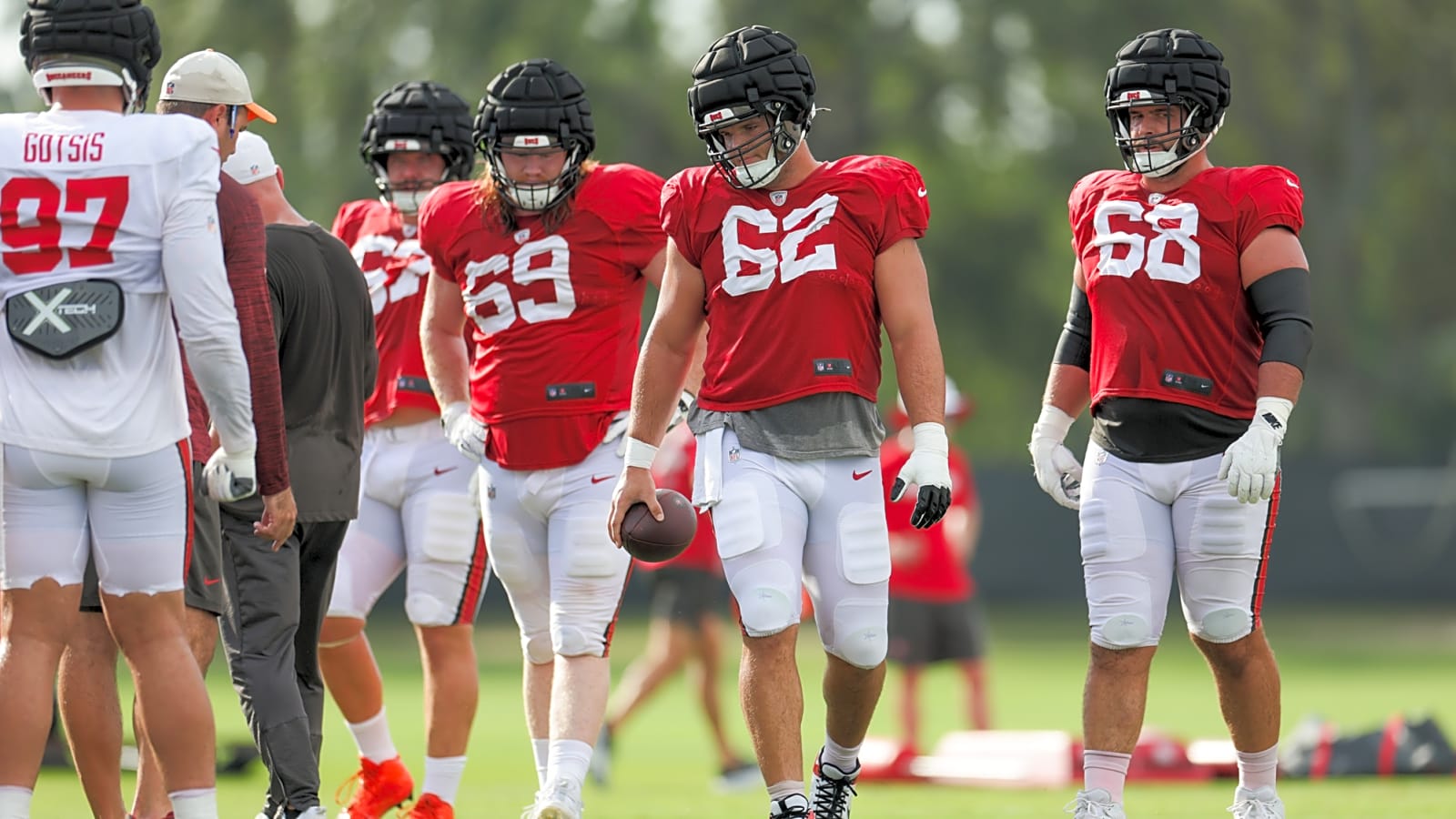 Bucs’ Surprise O-Line Shakeup Worked vs. Falcons