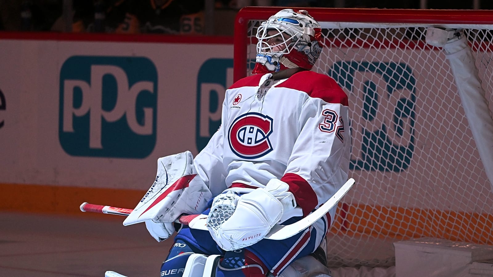 Jacob Fowler will be the starting goalie tonight