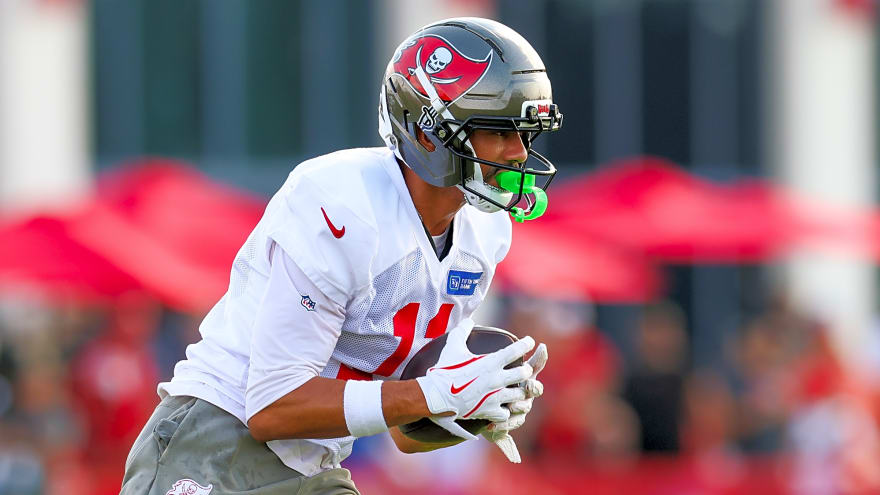 Buccaneers’ WR Jalen McMillan To Have MRI On Knee