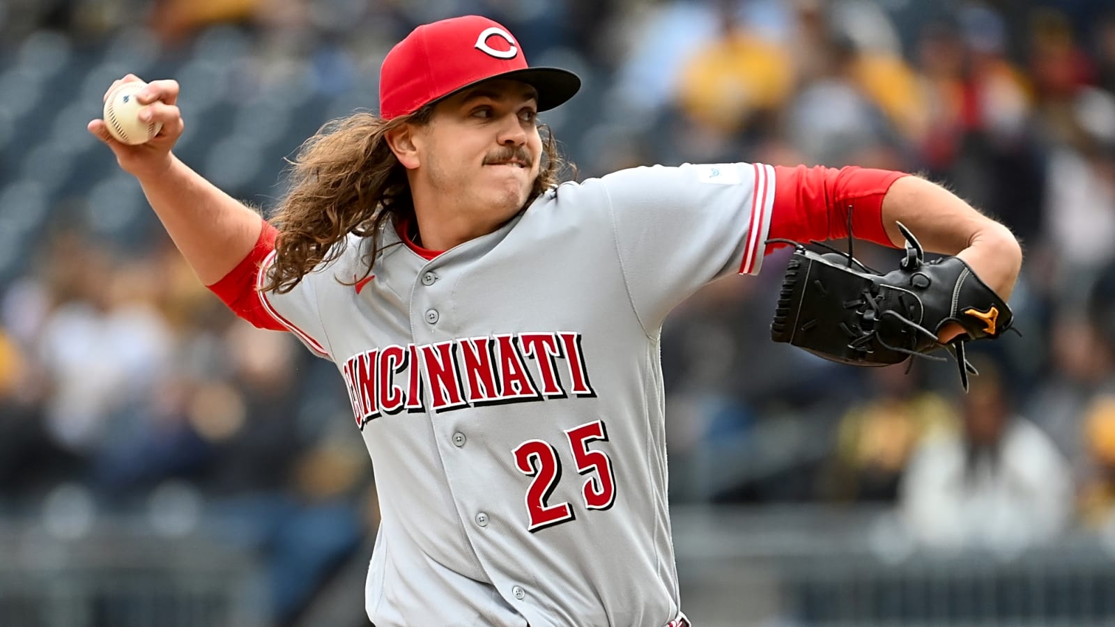 Reds pitchers tie record for futility in awful day vs. Pirates