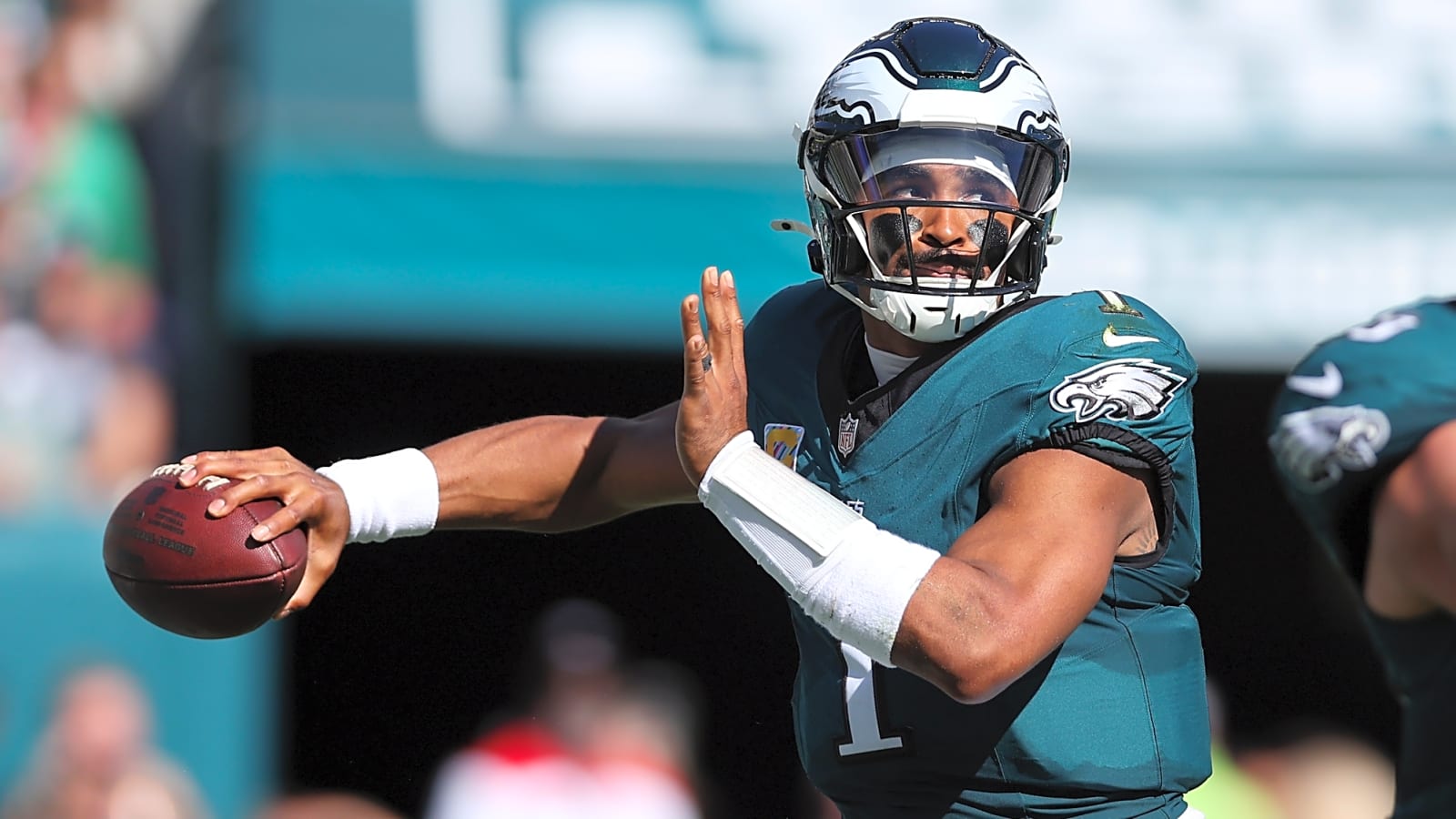 Jalen Hurts takes blame for Eagles' offensive struggles