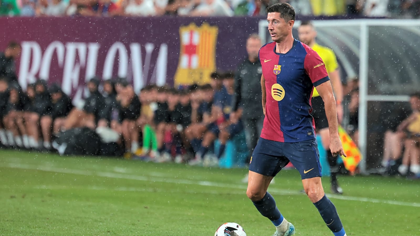 Report: Barcelona ready to offer star surprise new contract amid Juventus transfer links