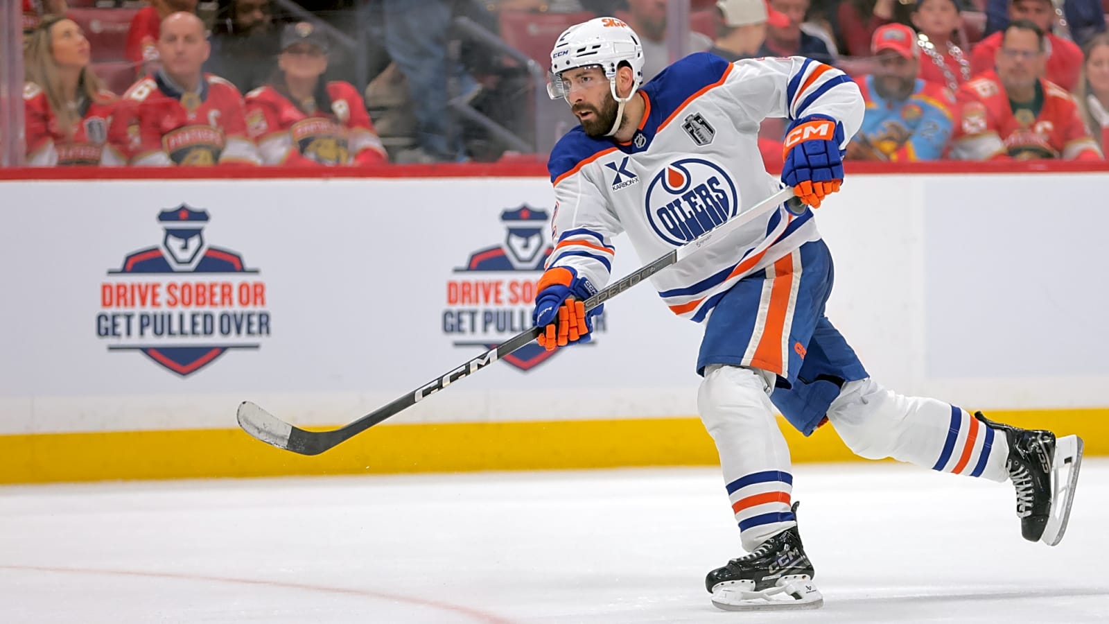 Report: Edmonton Oilers, Evan Bouchard working on a short-term extension