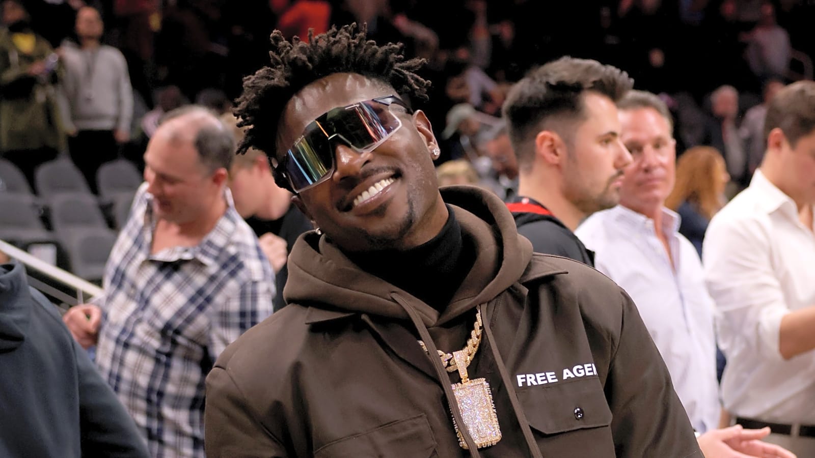 1 Big Factor Led To Former Steelers WR Antonio Brown Having Short Stint With Raiders After 2019 Trade
