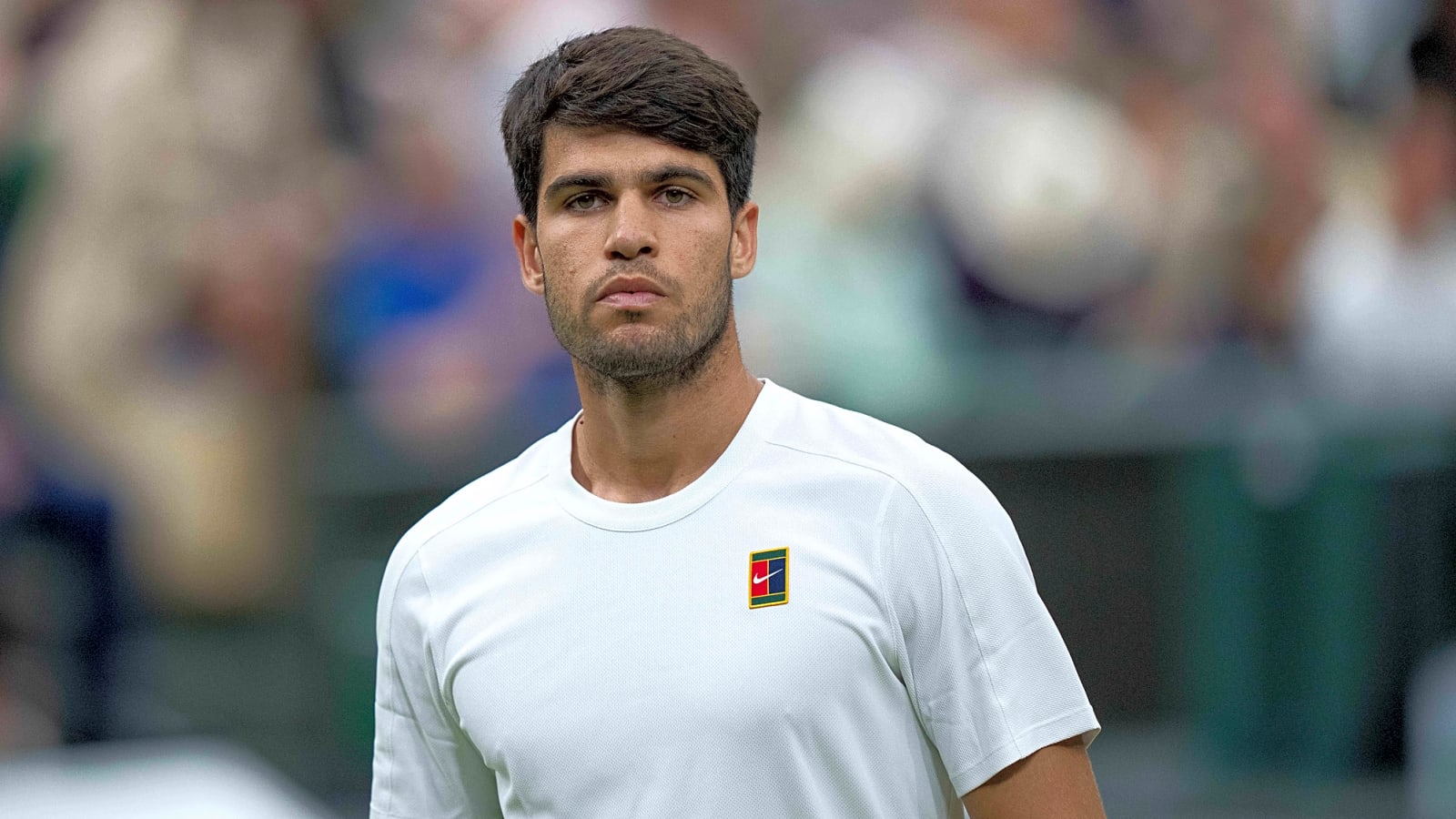 Watch: Carlos Alcaraz Shows Insane Defensive Skills During a Rally Against Andrey Rublev at Wimbledon