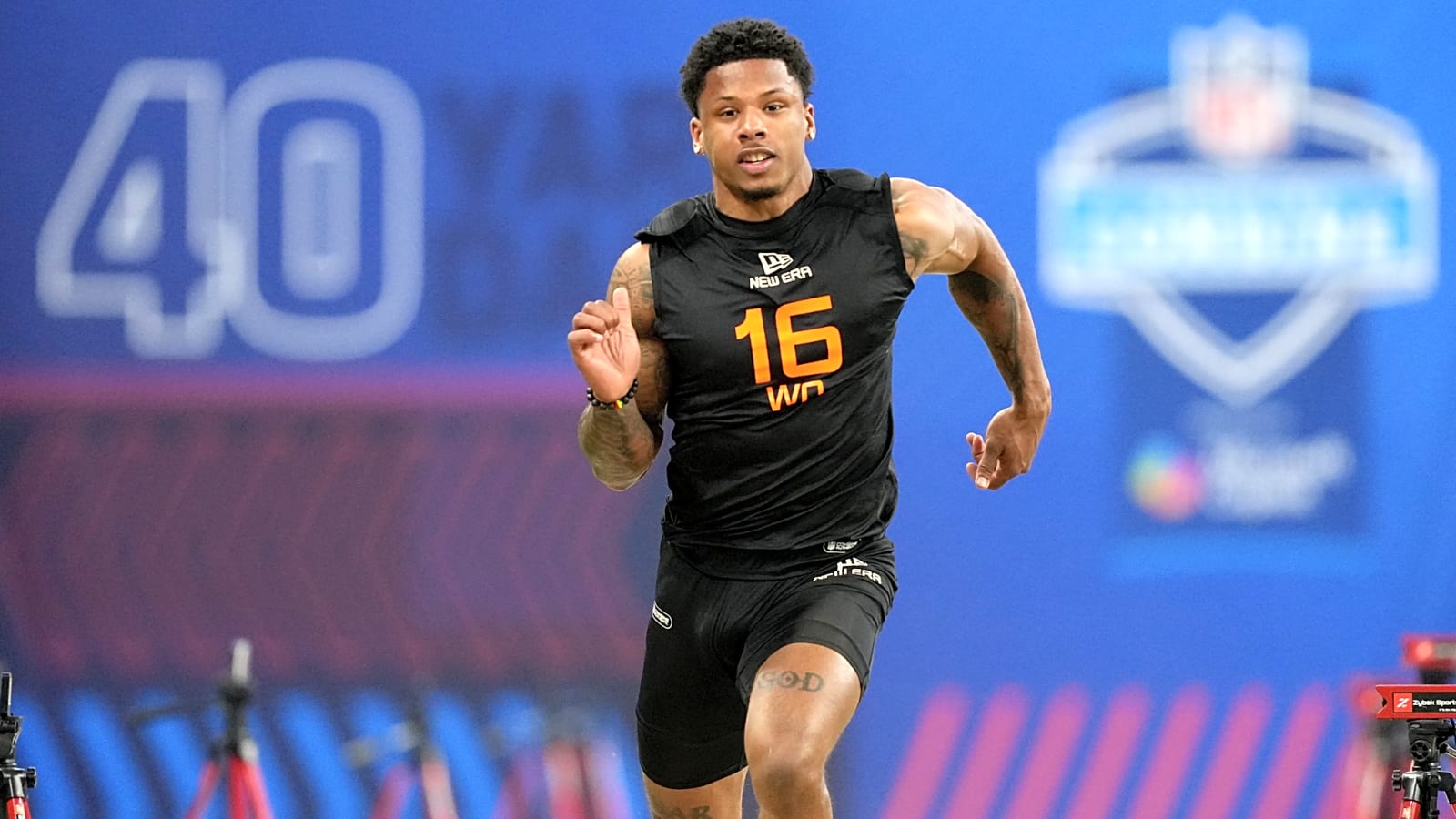 Four teams host WR Matthew Golden