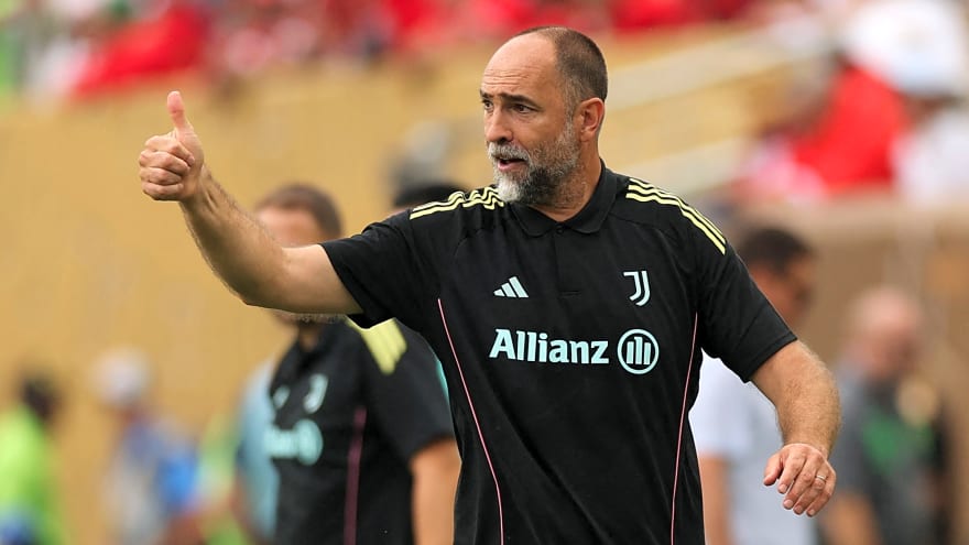 Igor Tudor given advice on how to deal with ‘arguably the most toxic fanbase right now’ as club fights PL survival