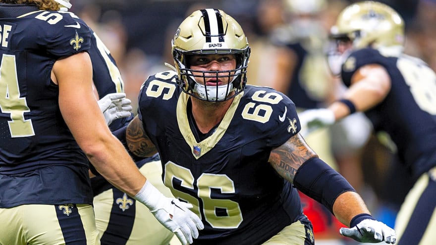Saints to re-sign sixth-year OL